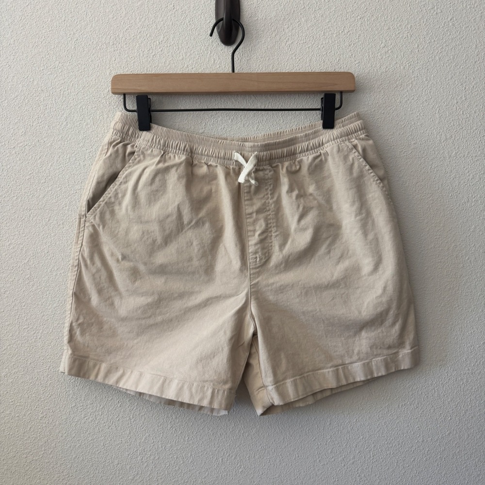 CHUBBIES Mens Khaki 5.5" Inseam Elastic Waist Shorts Size M Preppy Casual Beach